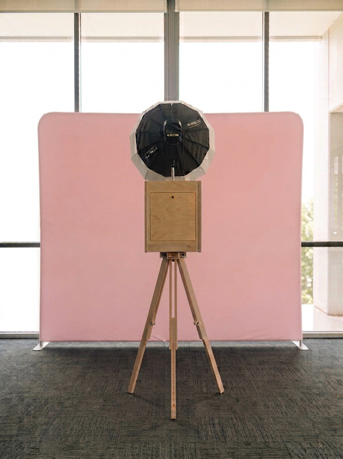 HappiSwitch photobooth with baby pink backdrop