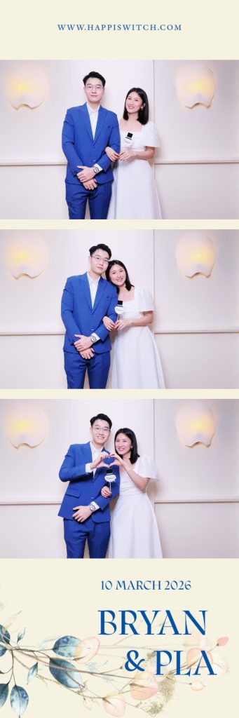 Wedding photostrip of two guests at the couple's wedding